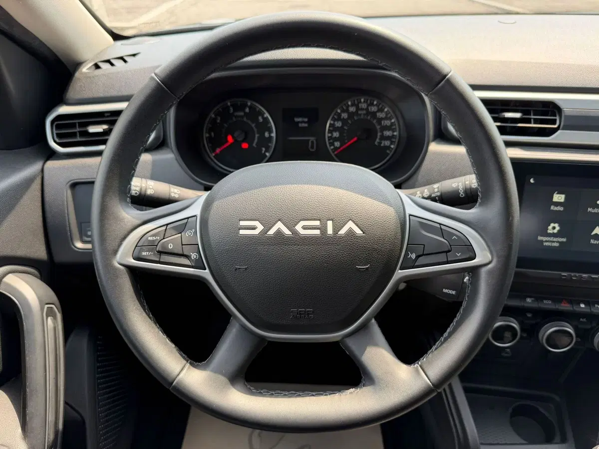 Dacia Duster usata a Brescia (17)
