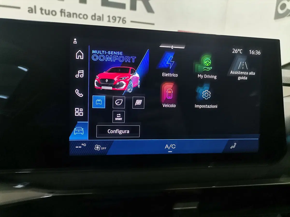 Renault Clio usata a Salerno (17)