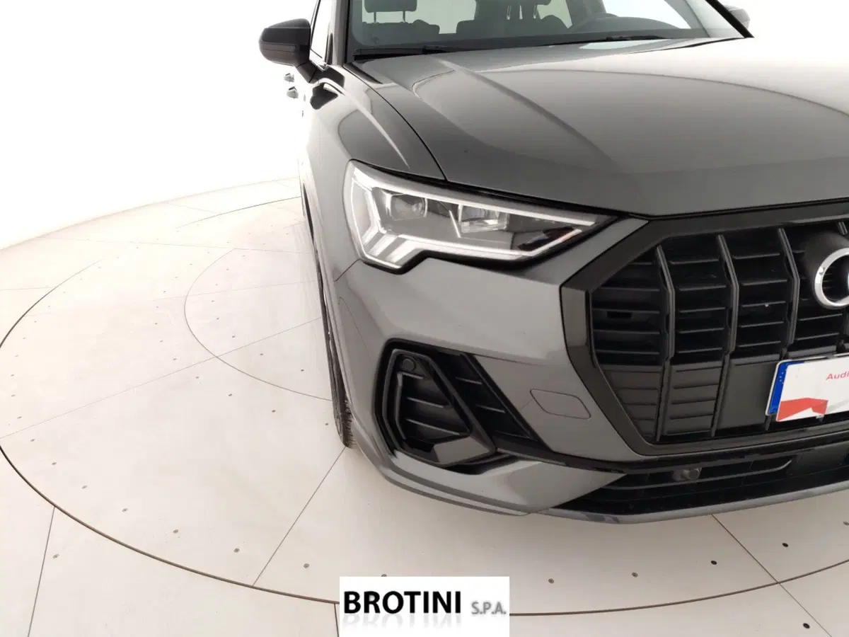 Audi Q3 Sportback usata a Massa-Carrara (5)