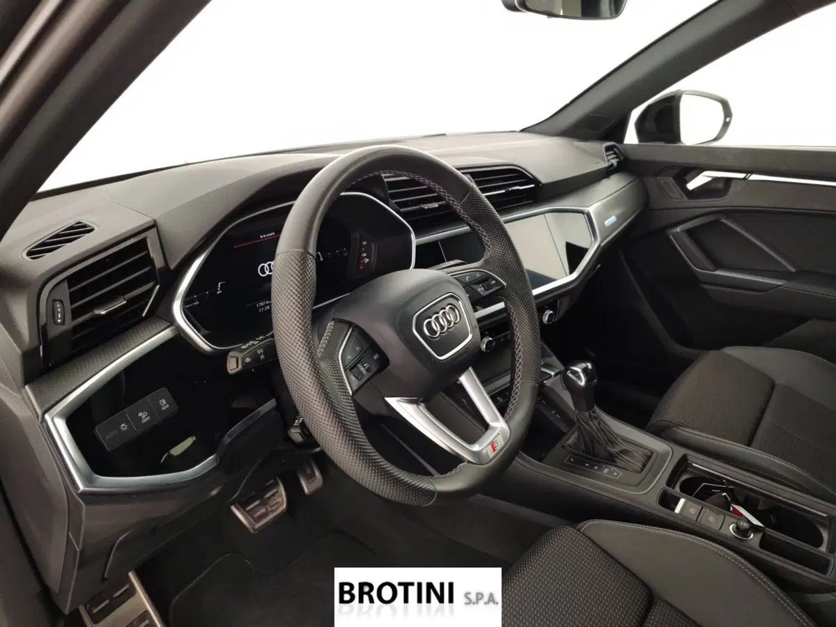 Audi Q3 Sportback usata a Massa-Carrara (8)