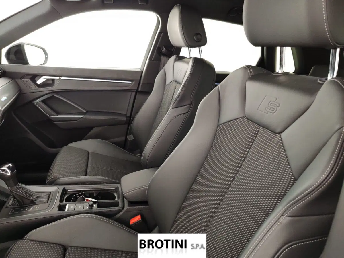Audi Q3 Sportback usata a Massa-Carrara (9)