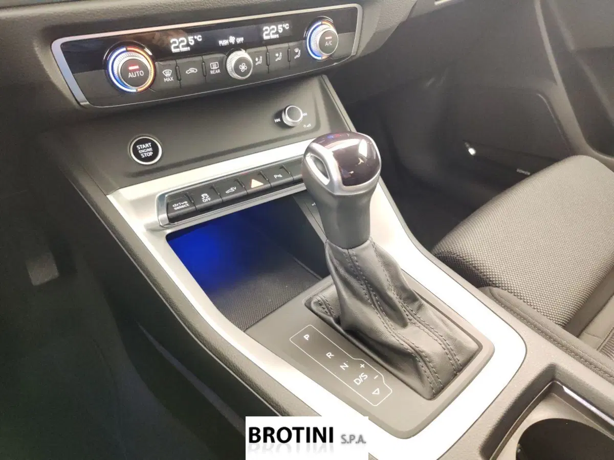 Audi Q3 Sportback usata a Massa-Carrara (10)