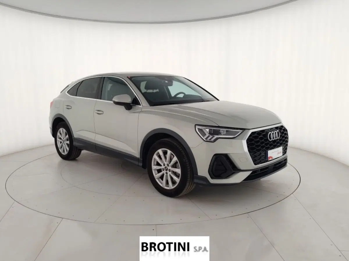 Audi Q3 Sportback usata a Massa-Carrara (4)