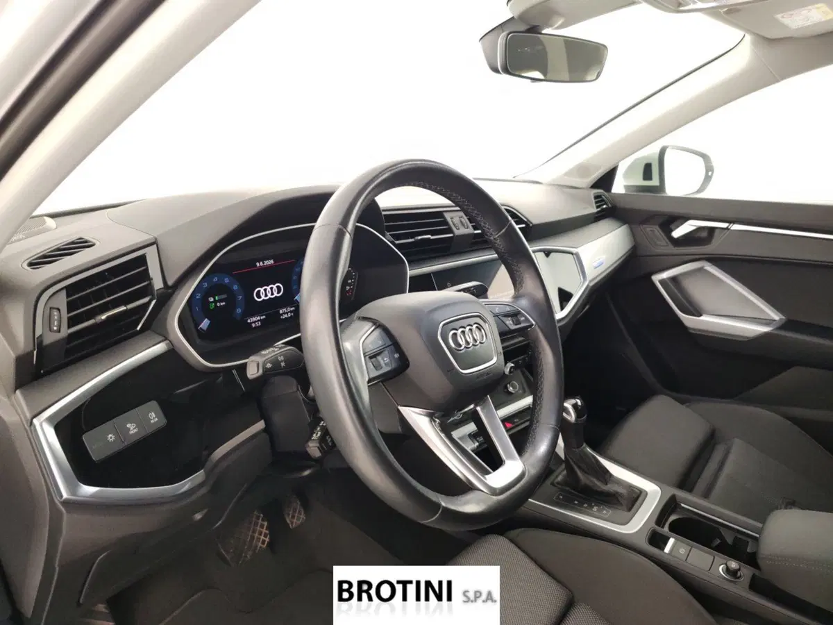 Audi Q3 Sportback usata a Massa-Carrara (7)