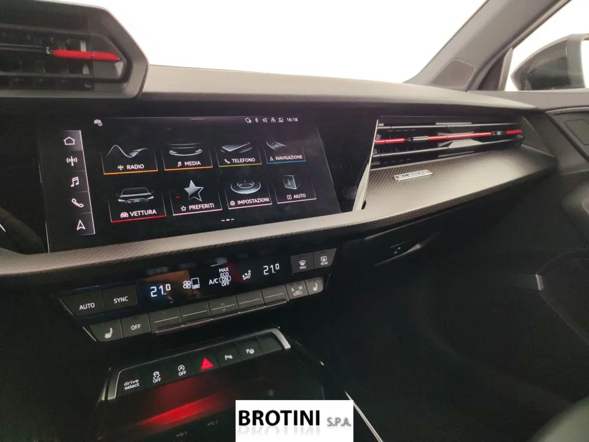 Audi RS 3 Sportback usata a Massa-Carrara (15)