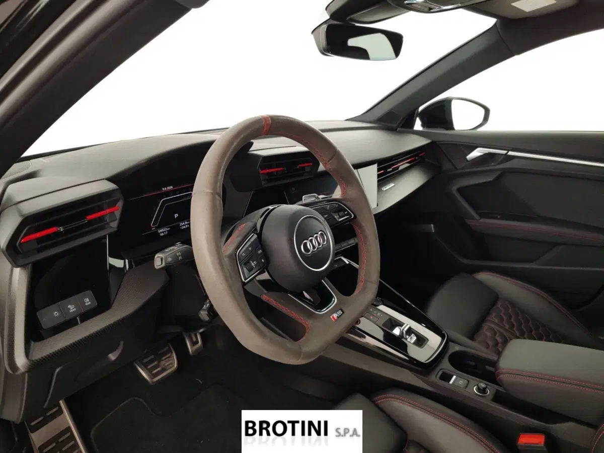 Audi RS 3 Sportback usata a Massa-Carrara (7)