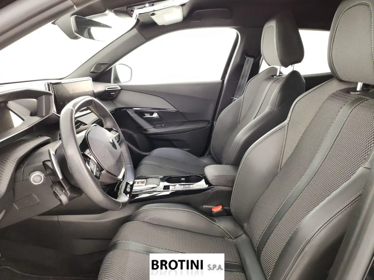 Peugeot 2008 usata a Massa-Carrara (7)