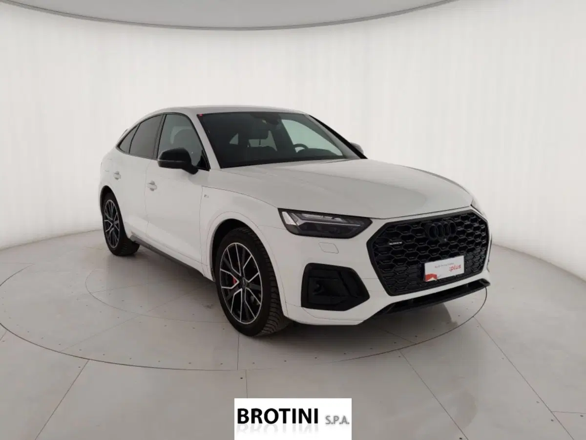 Audi Q4 Sportback usata a Massa-Carrara (4)