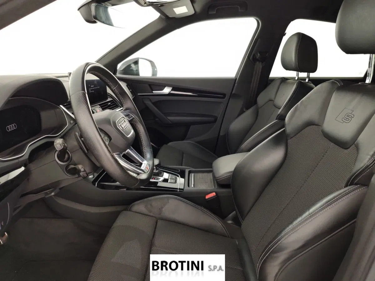 Audi Q4 Sportback usata a Massa-Carrara (7)