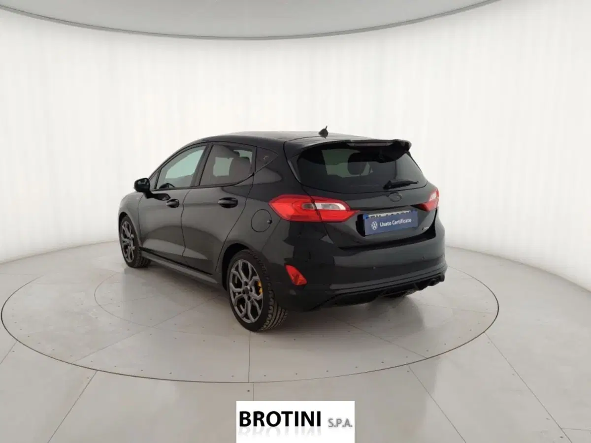 Ford Fiesta usata a Massa-Carrara (2)