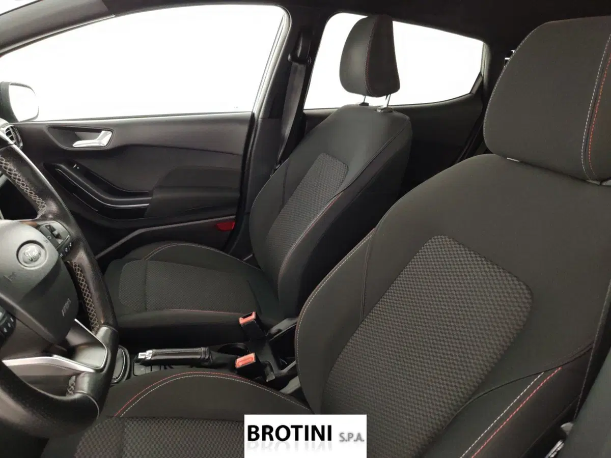 Ford Fiesta usata a Massa-Carrara (9)