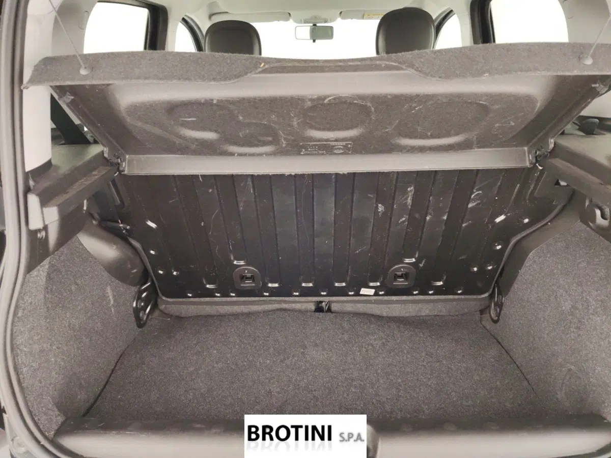 Fiat Panda Cross usata a Massa-Carrara (14)