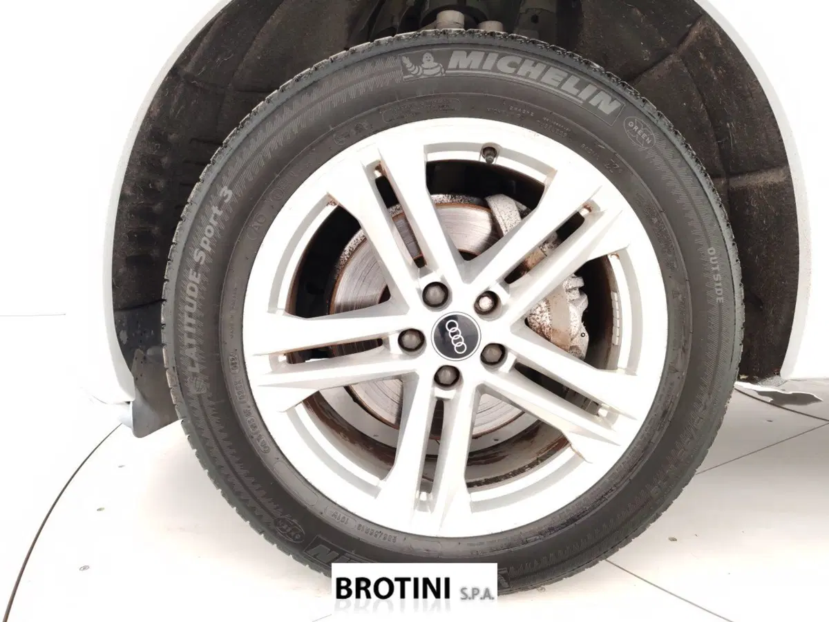 Audi Q5 usata a Massa-Carrara (6)