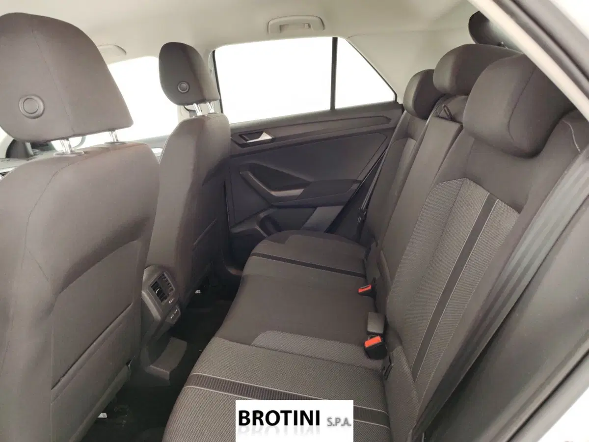 Volkswagen T-Roc usata a Massa-Carrara (10)