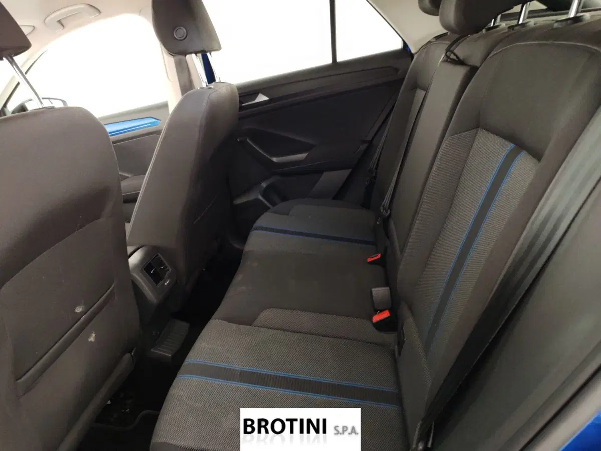 Volkswagen T-Roc usata a Massa-Carrara (10)