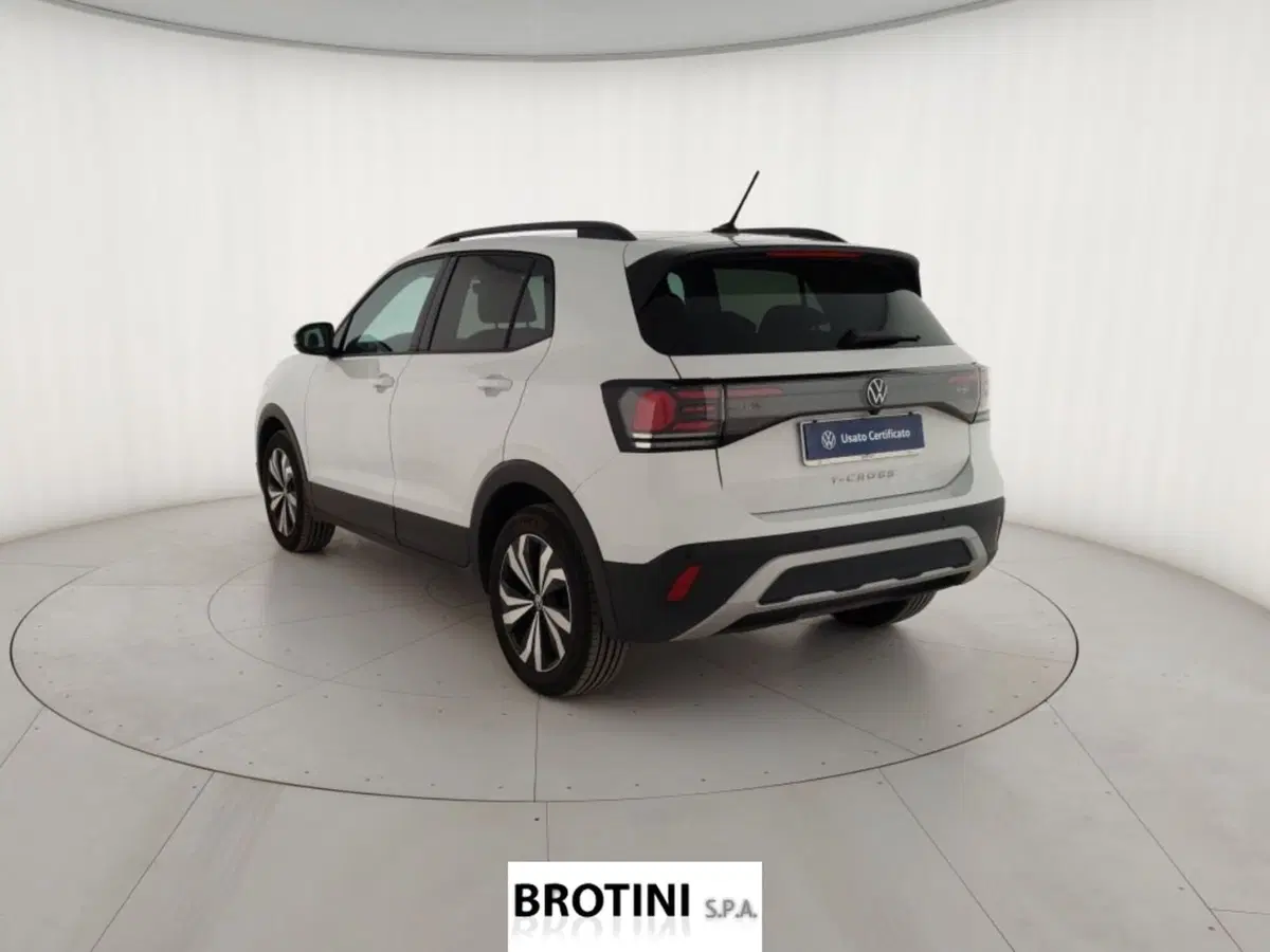 Volkswagen T-Cross usata a Massa-Carrara (2)