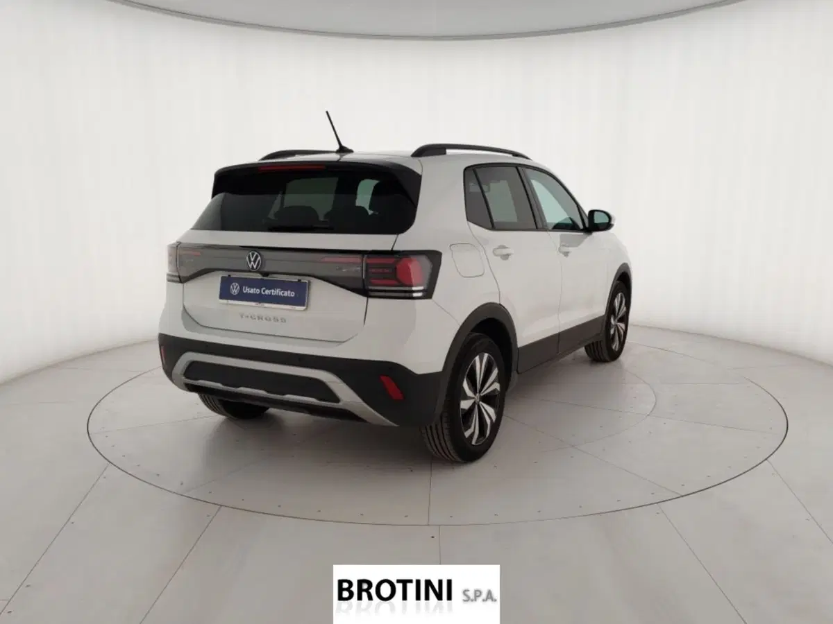 Volkswagen T-Cross usata a Massa-Carrara (3)