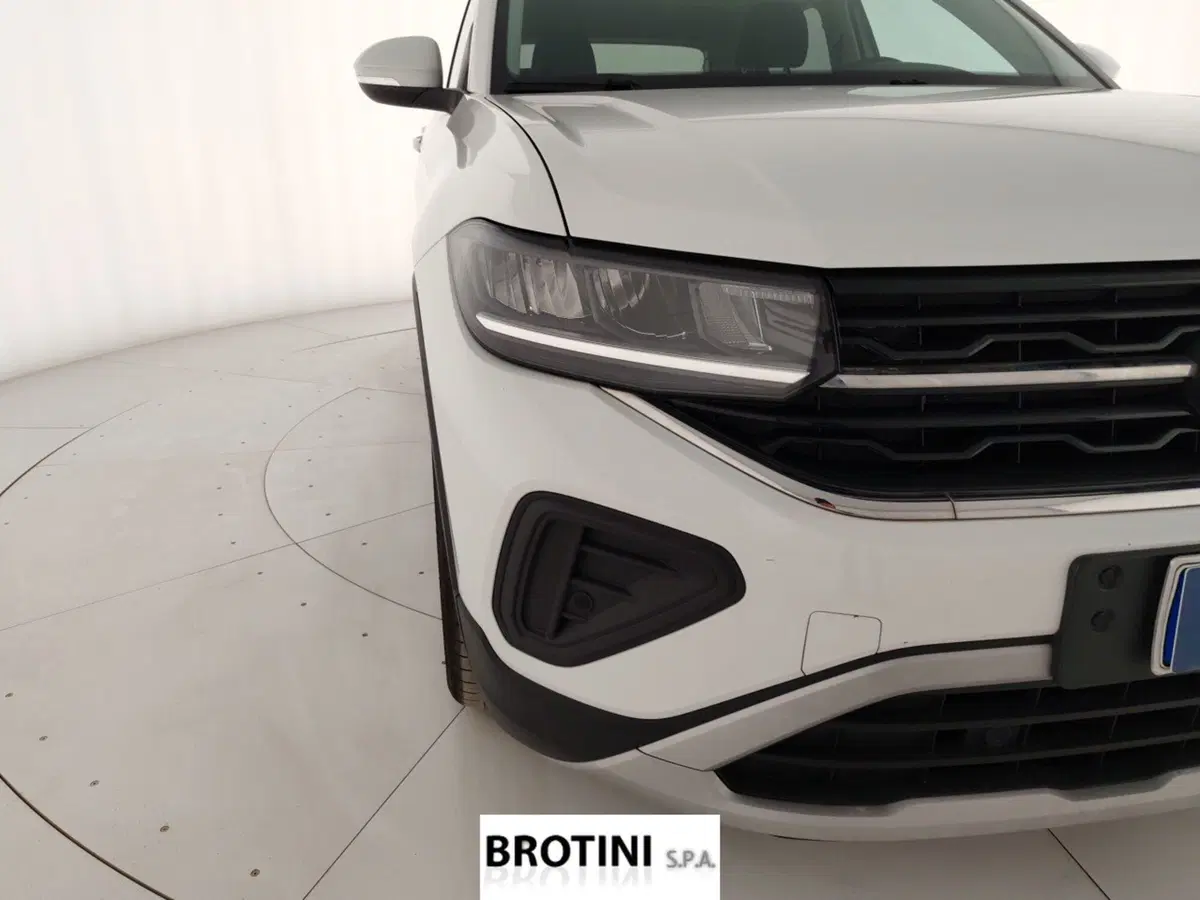 Volkswagen T-Cross usata a Massa-Carrara (5)