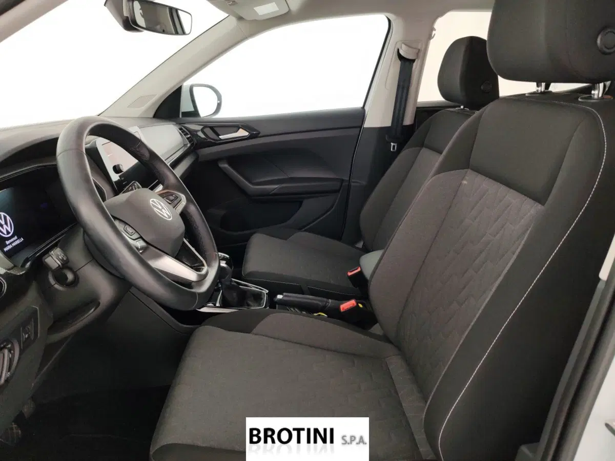 Volkswagen T-Cross usata a Massa-Carrara (7)
