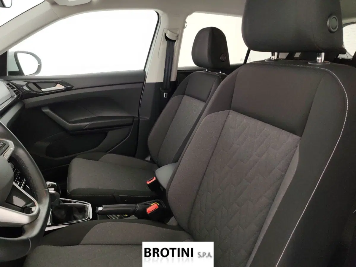Volkswagen T-Cross usata a Massa-Carrara (9)
