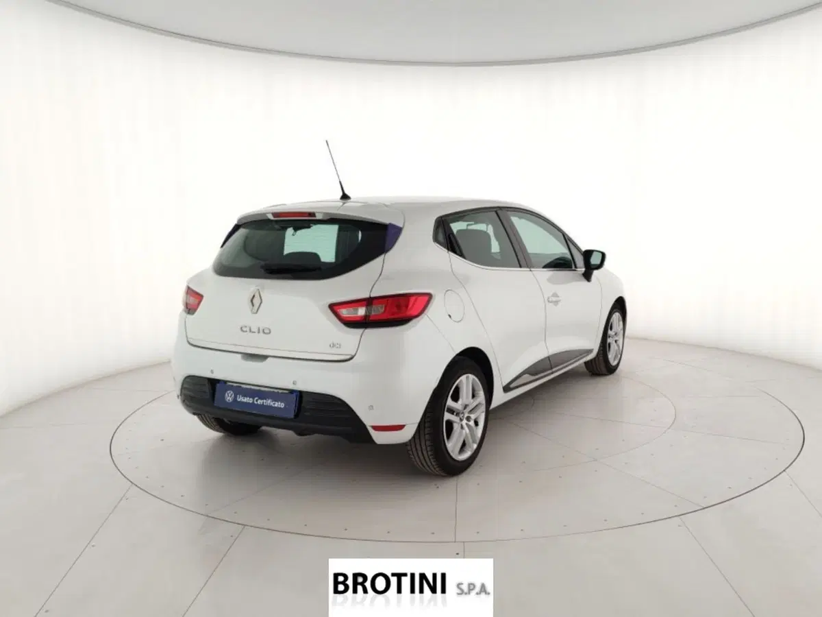 Renault Clio usata a Massa-Carrara (3)