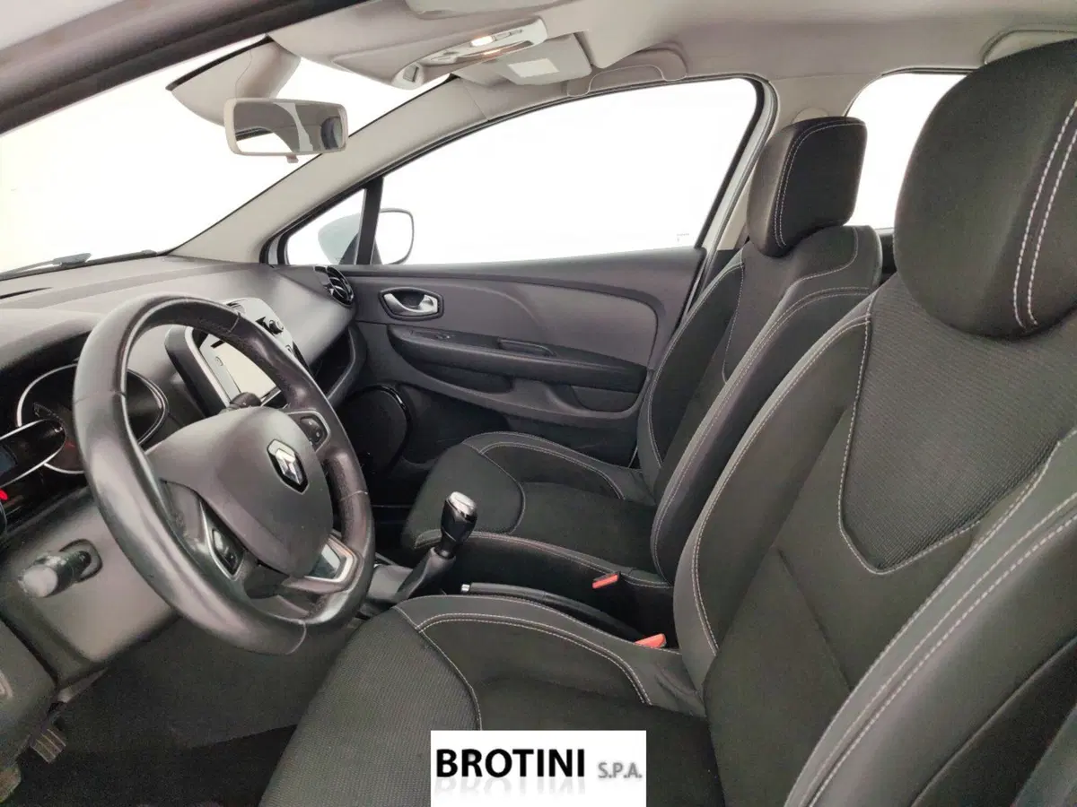 Renault Clio usata a Massa-Carrara (7)
