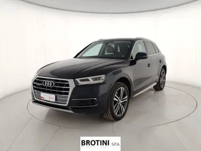 Audi Q5 40 TDI 204 CV quattro S tronic Business Sport del 2020 usata a Massa
