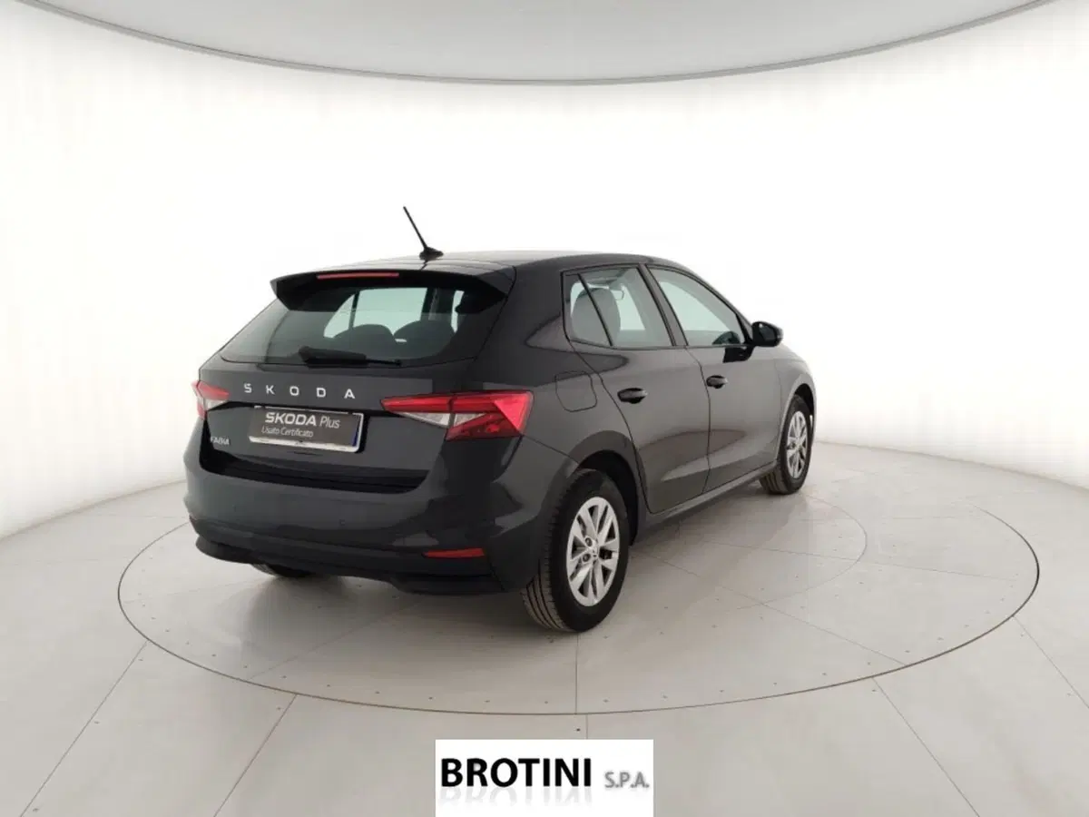 Skoda Fabia usata a Massa-Carrara (3)
