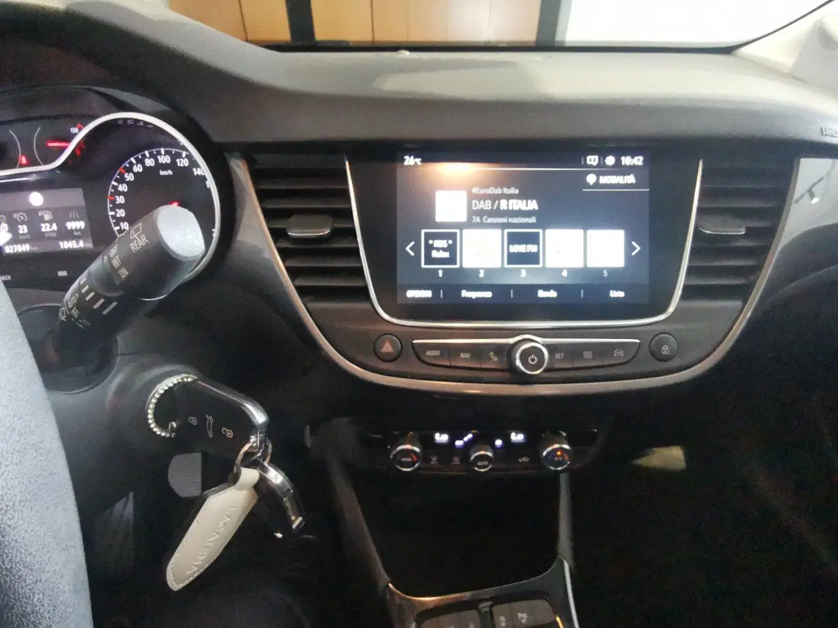 Opel Crossland usata a Taranto (12)
