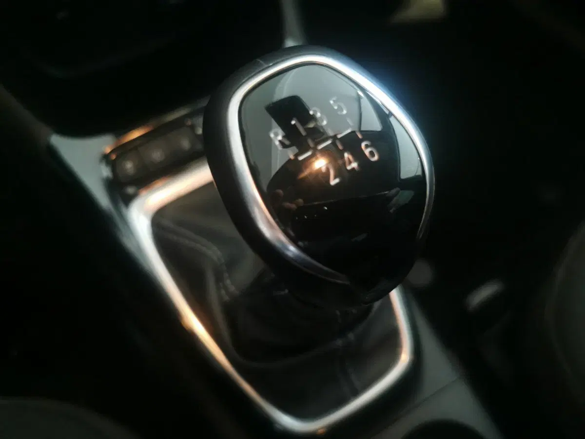 Opel Crossland usata a Taranto (18)