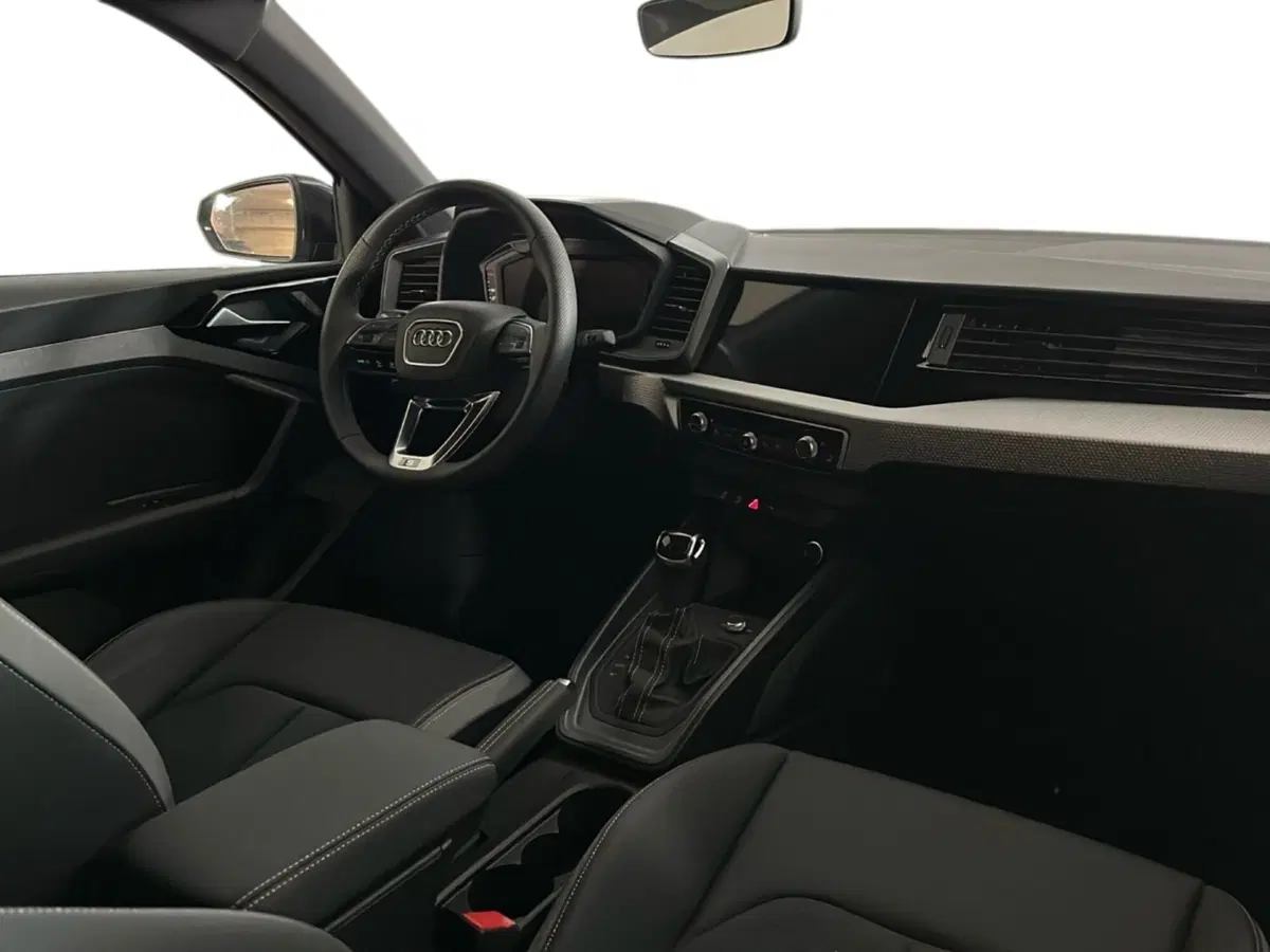 Audi A1 allstreet usata a Napoli (10)