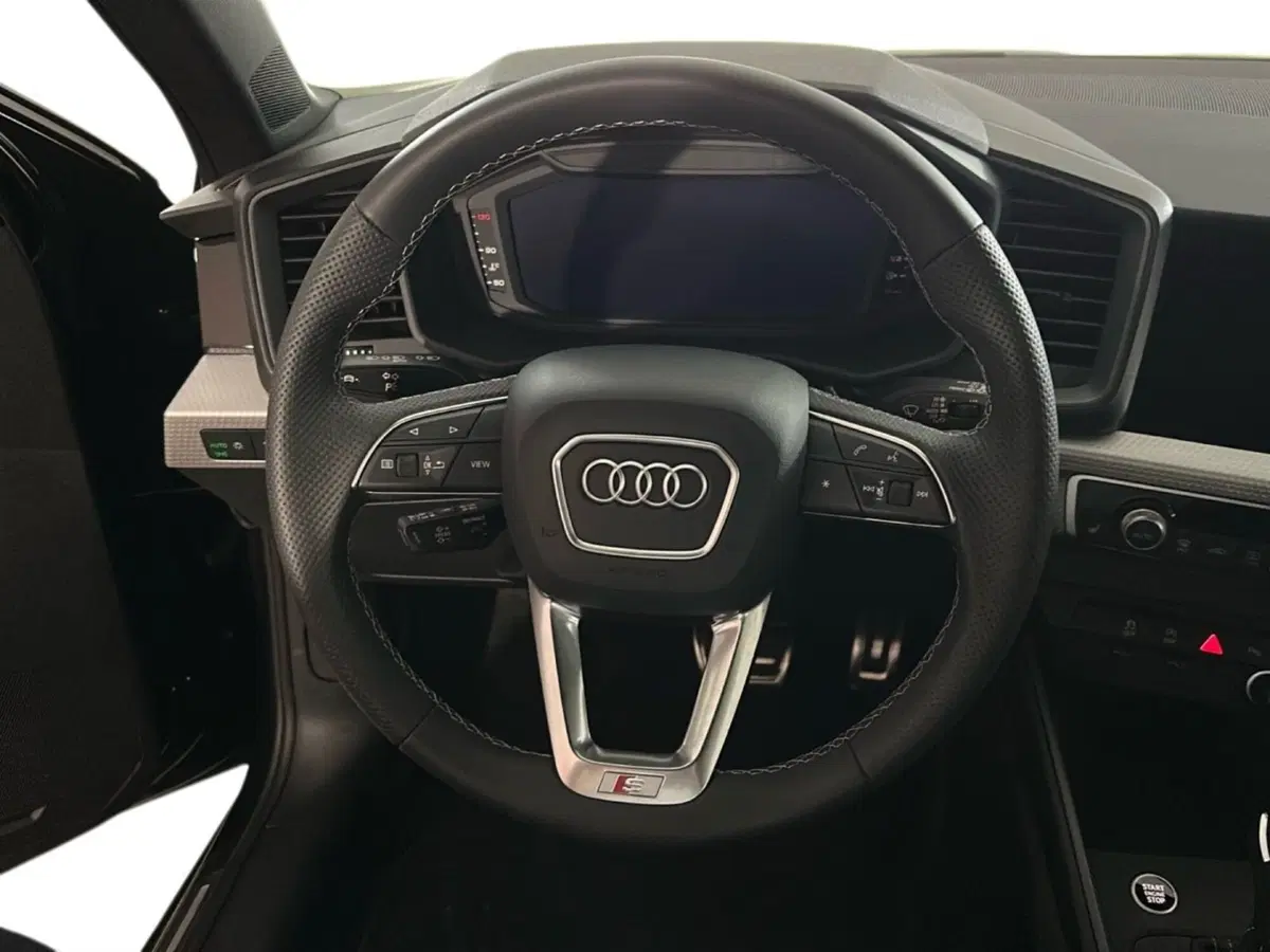 Audi A1 allstreet usata a Napoli (11)