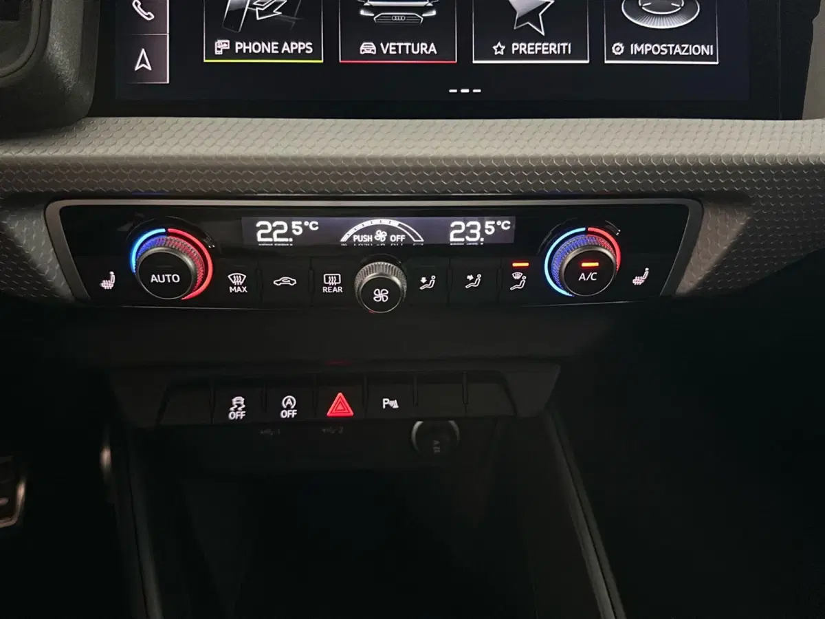 Audi A1 allstreet usata a Napoli (15)