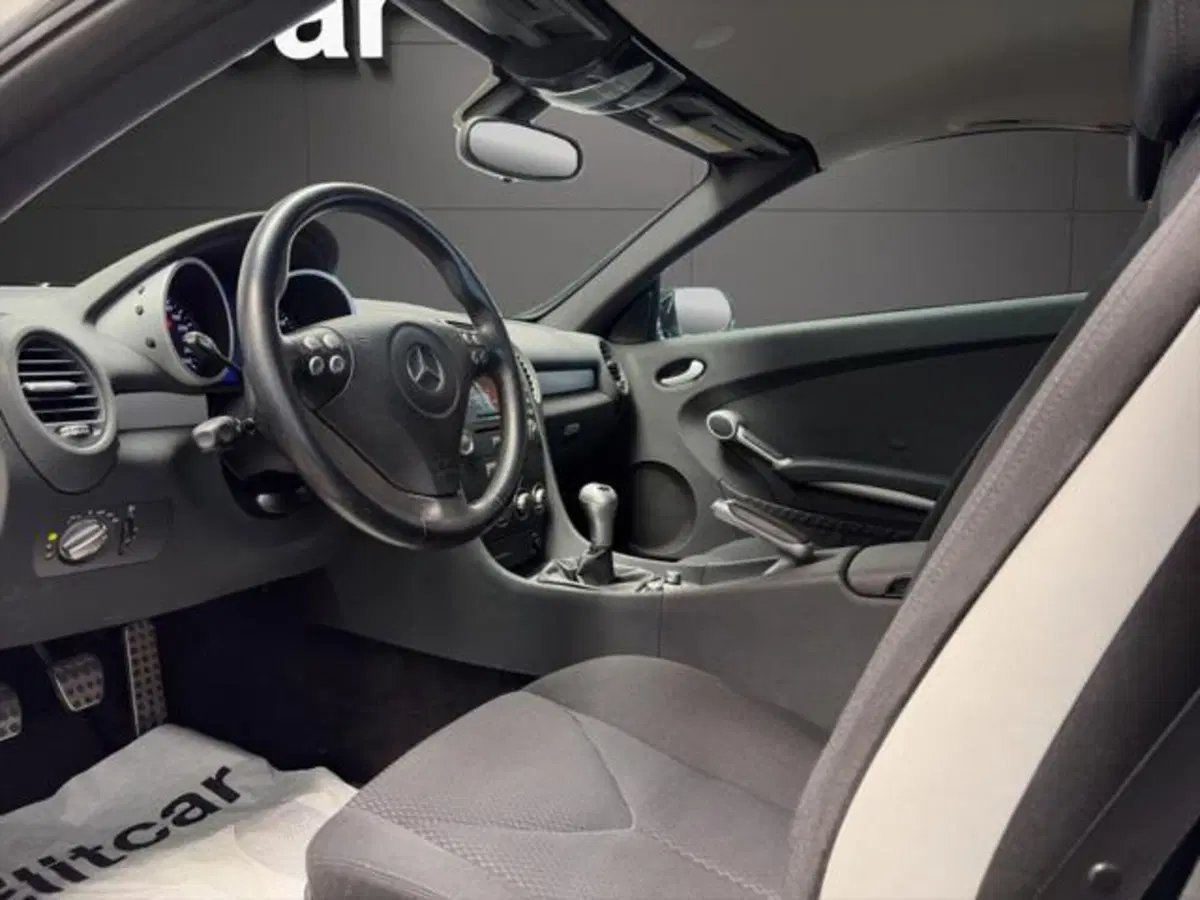 Mercedes-Benz SLK usata a Milano (10)