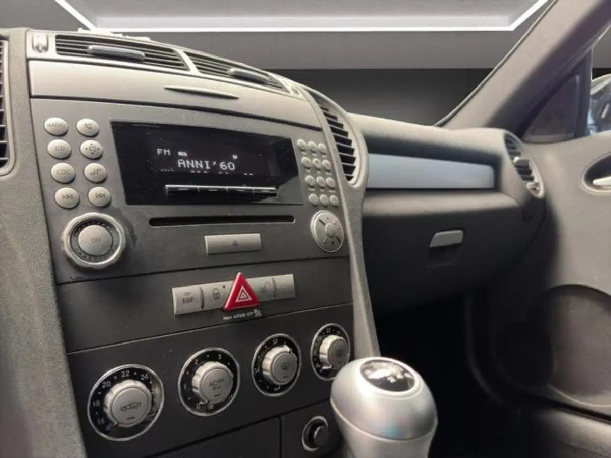 Mercedes-Benz SLK usata a Milano (11)