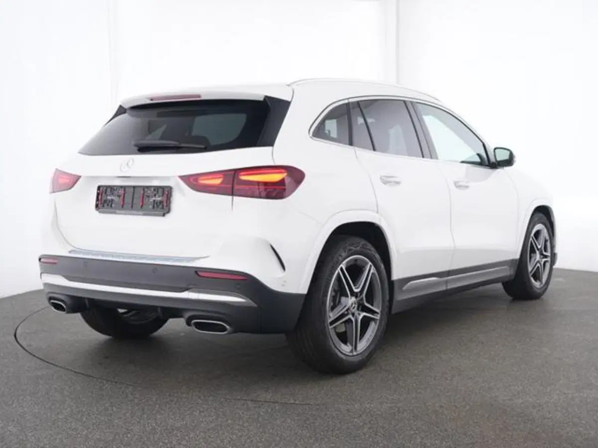 Mercedes-Benz GLA SUV usata a Milano (3)