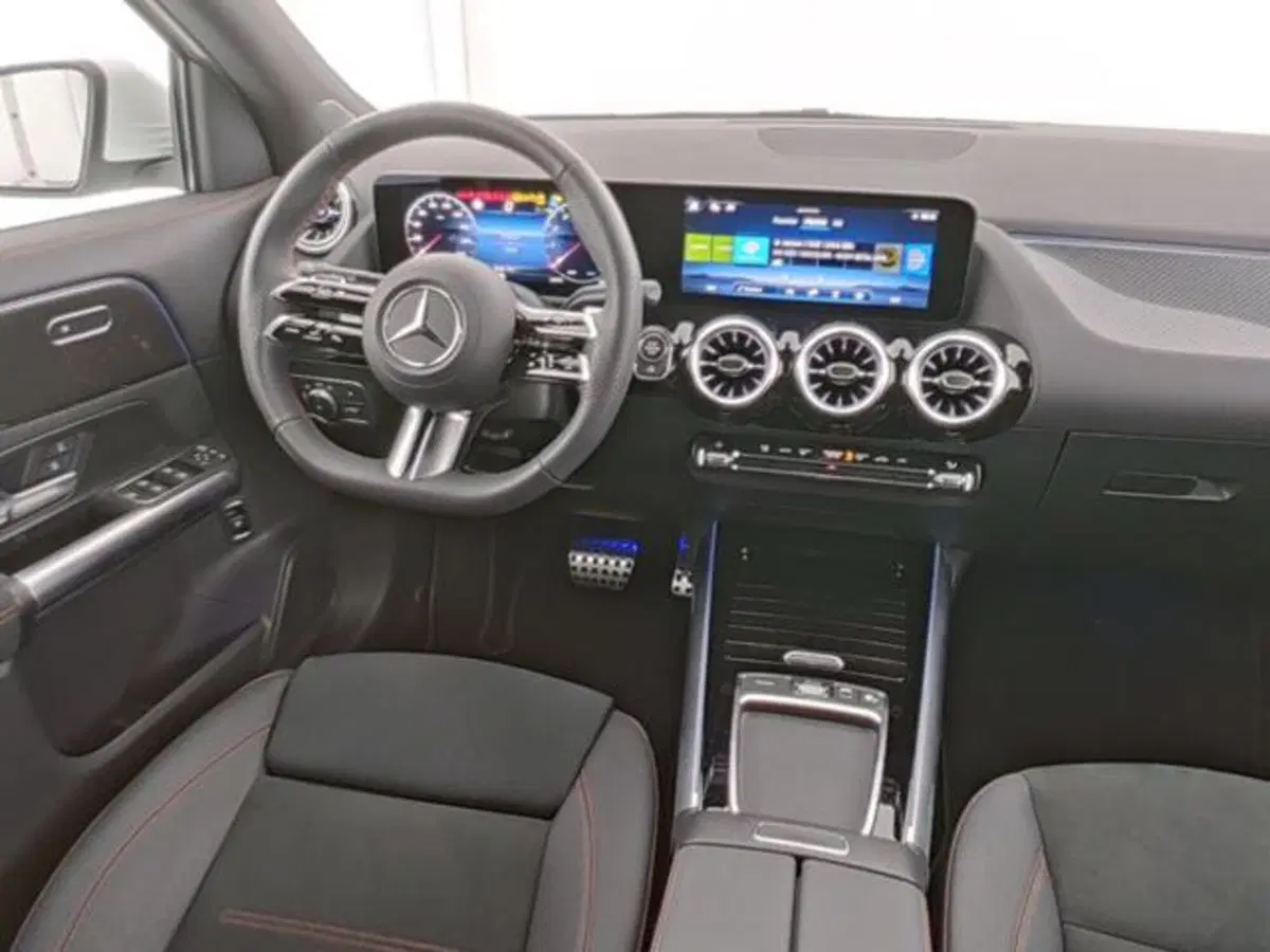 Mercedes-Benz GLA SUV usata a Milano (7)