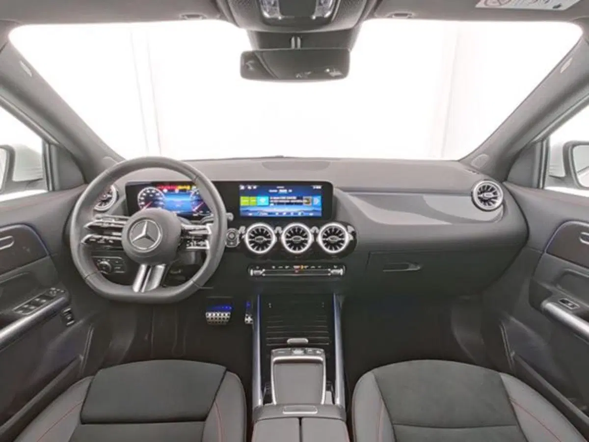Mercedes-Benz GLA SUV usata a Milano (8)