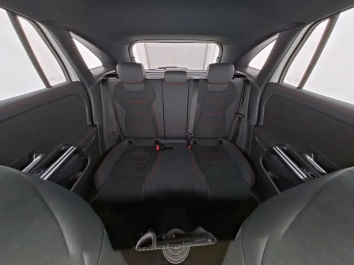 Mercedes-Benz GLA SUV usata a Milano (9)