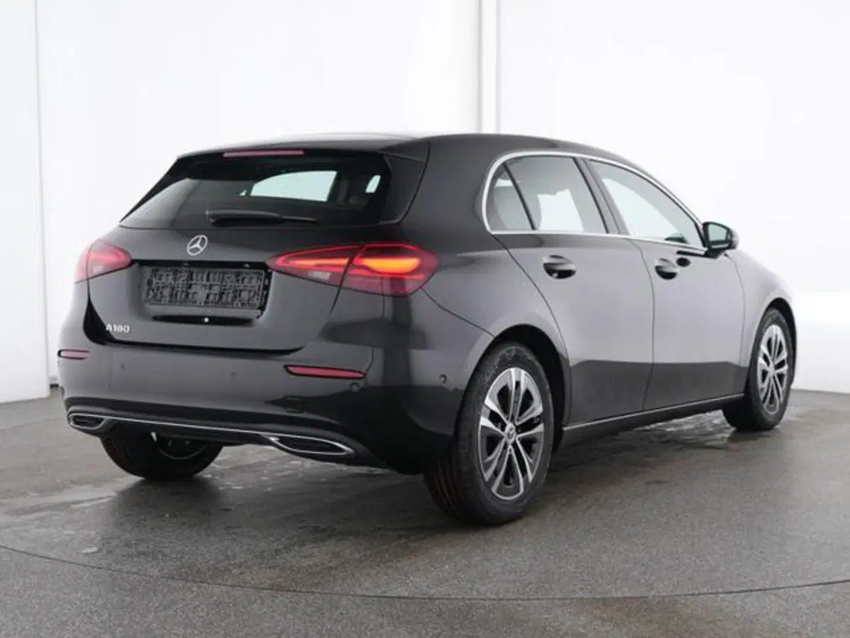 Mercedes-Benz Classe A Sedan usata a Milano (3)