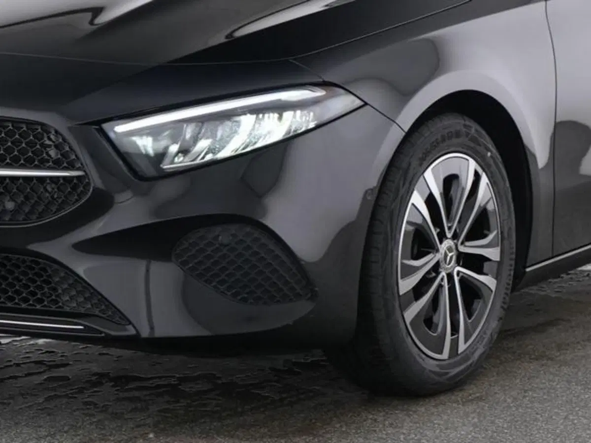 Mercedes-Benz Classe A Sedan usata a Milano (4)
