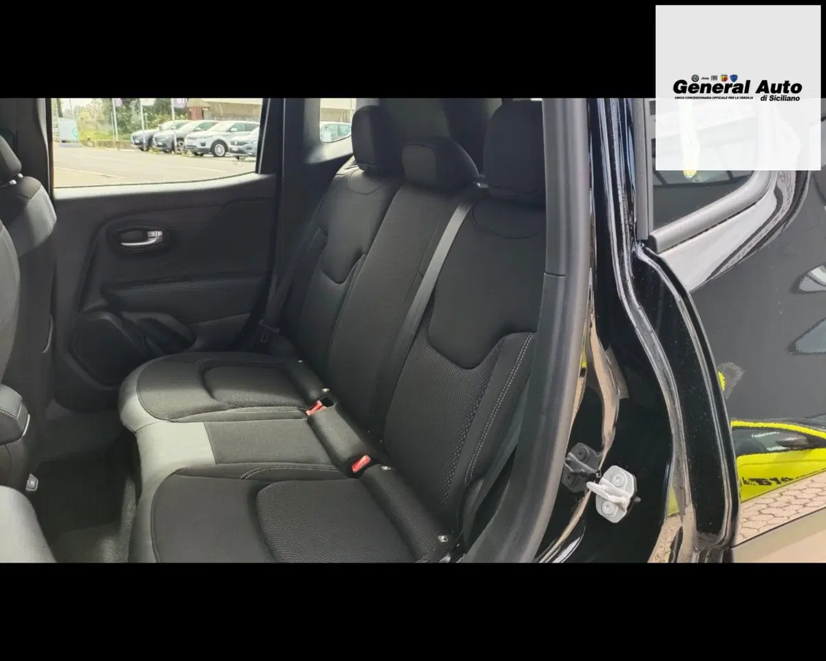 Jeep Renegade nuova a Lucca (10)