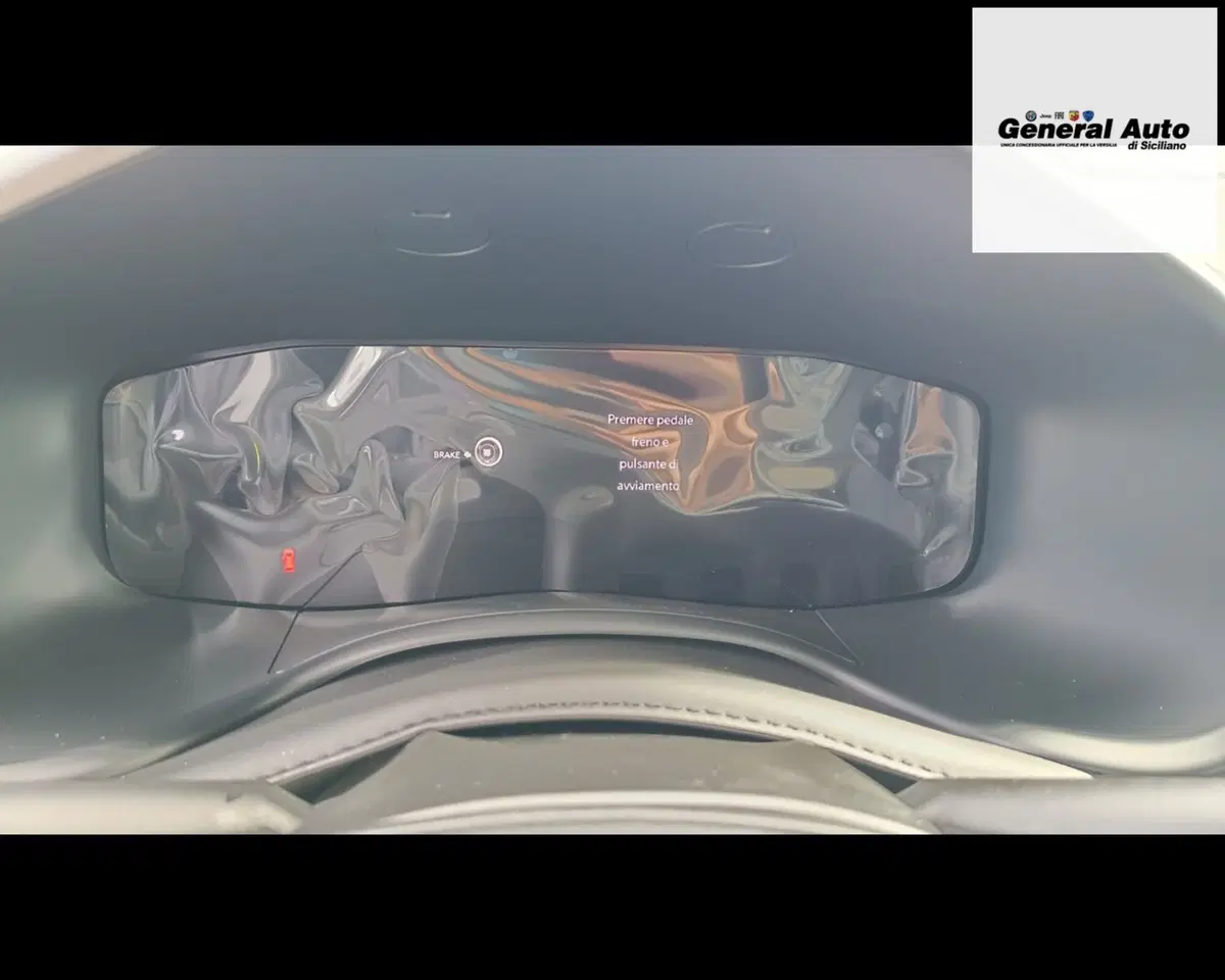 Jeep Renegade nuova a Lucca (13)