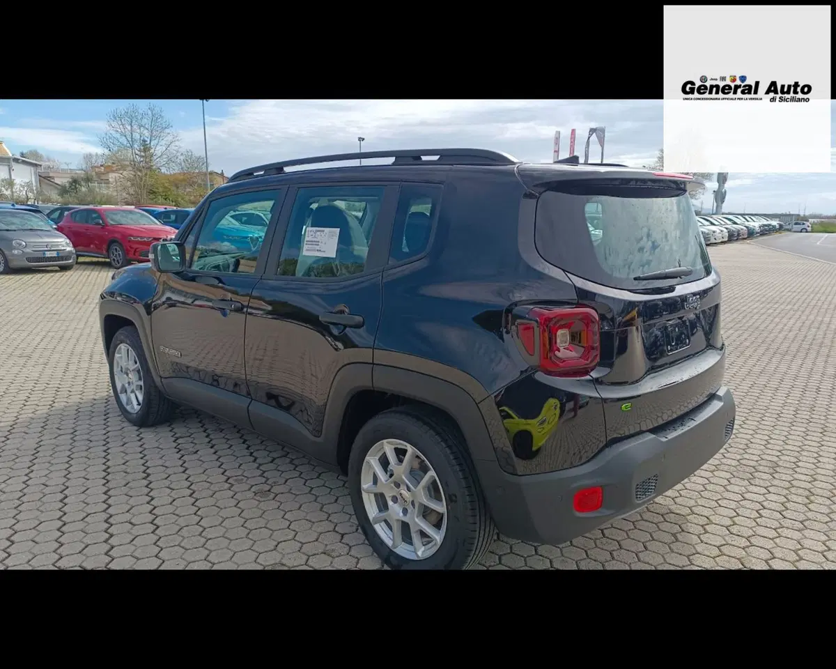 Jeep Renegade nuova a Lucca (5)