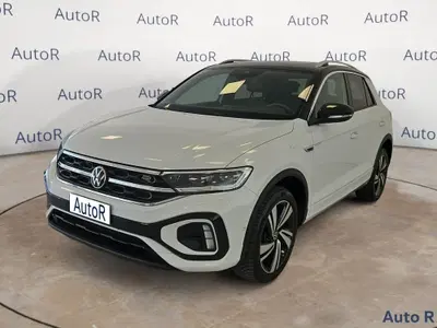 Volkswagen T-Roc 2.0 tdi R-Line 115cv del 2022 usata a Tito