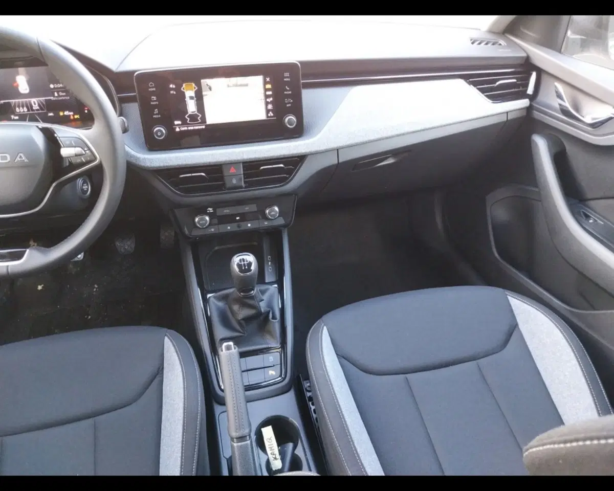 Skoda Kamiq nuova a Ravenna (13)