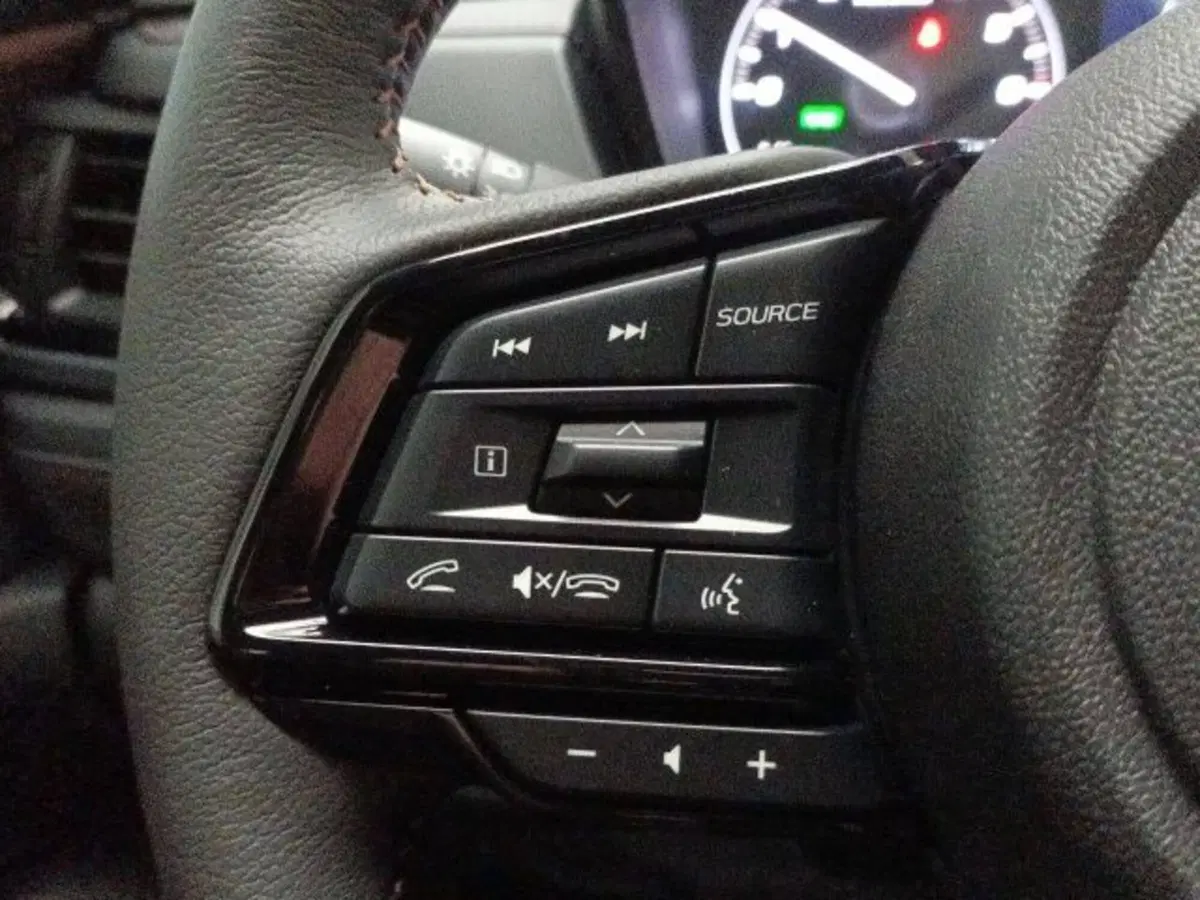 Subaru Forester usata a Novara (11)