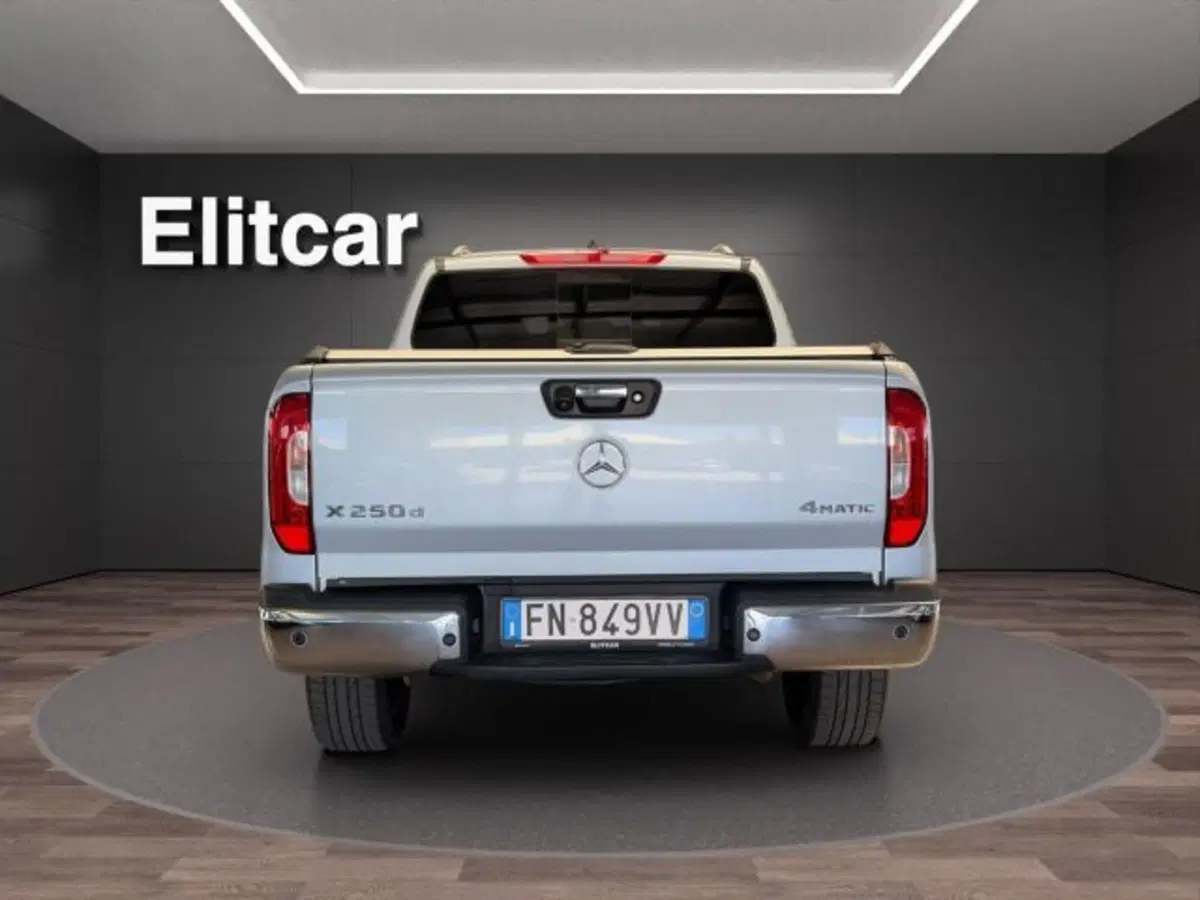 Mercedes-Benz Classe X Pick-up usata a Novara (14)