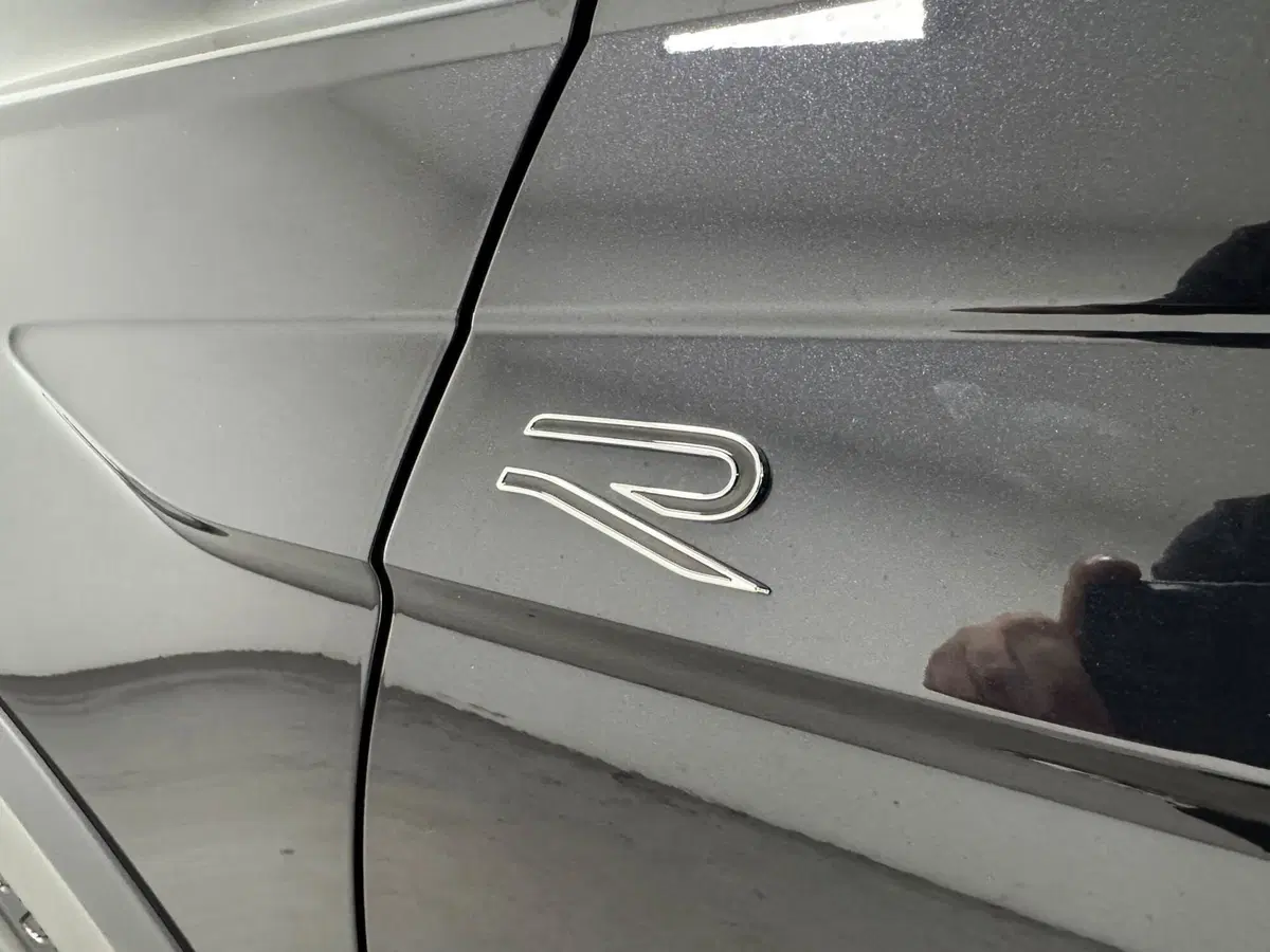 Volkswagen Taigo nuova a Varese (20)