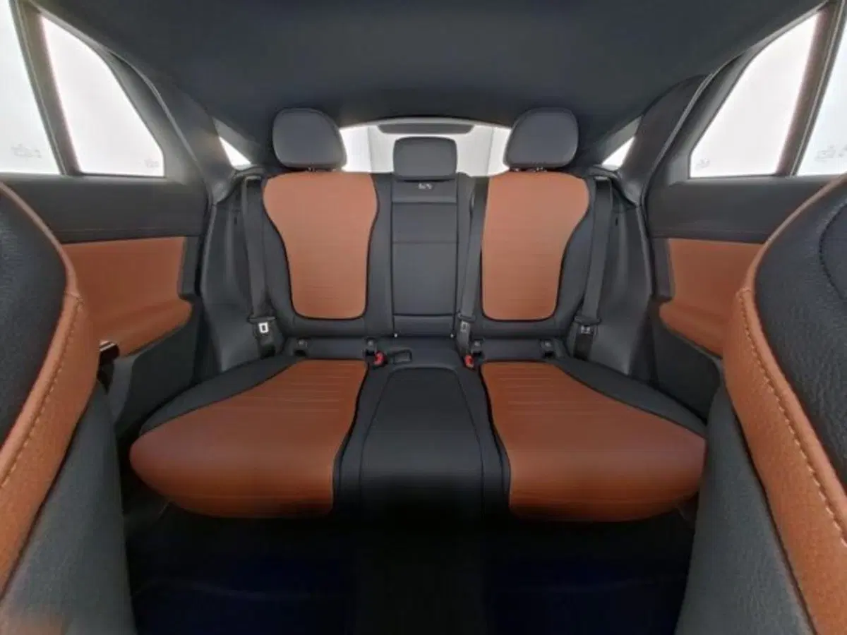 Mercedes-Benz GLC usata a Novara (7)